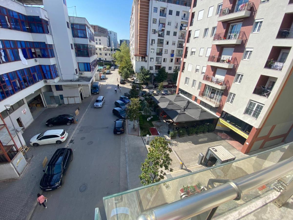 Lovely Apartment Τίρανα Εξωτερικό φωτογραφία